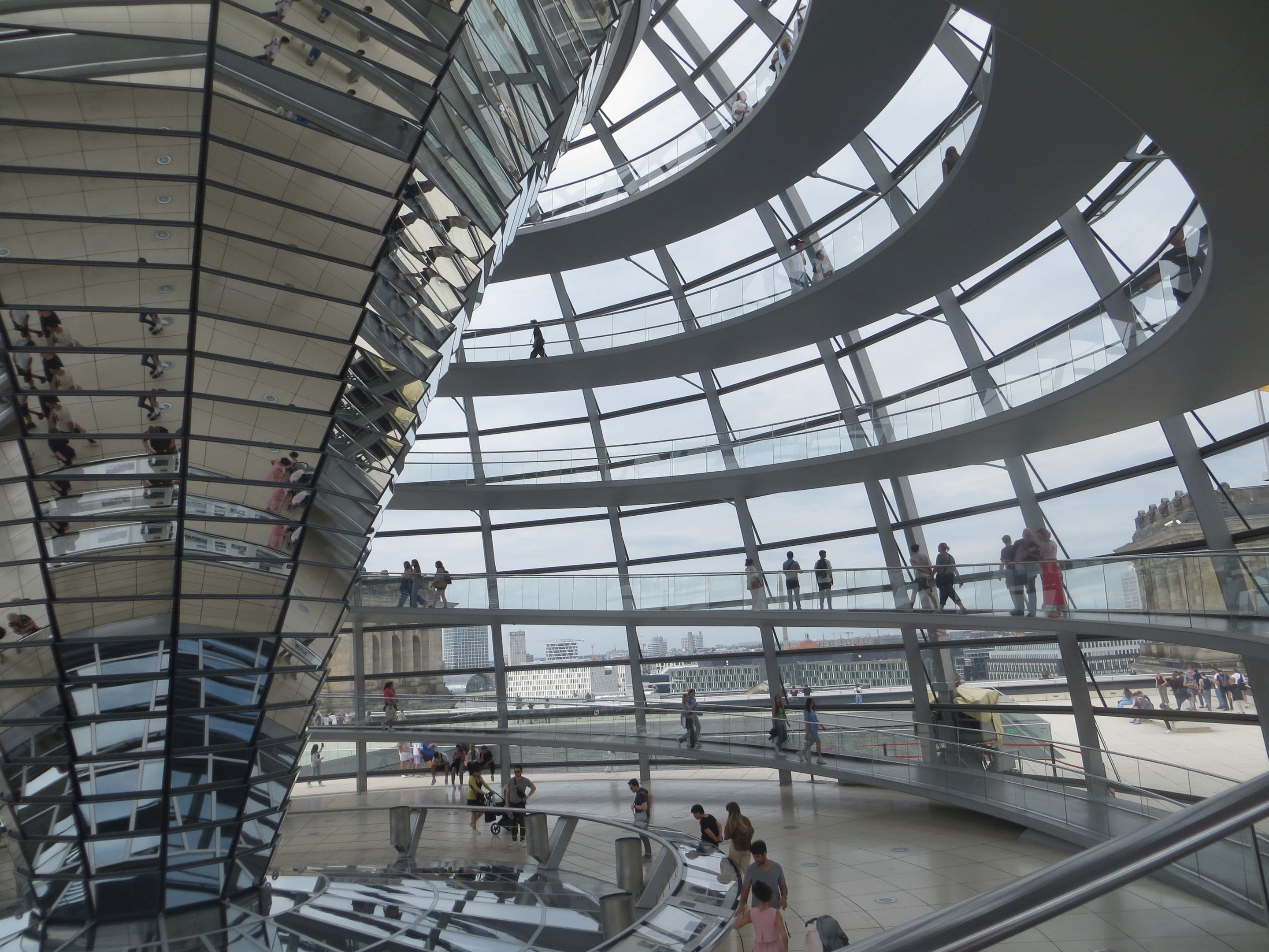Tag4_Reichstag1.jpg